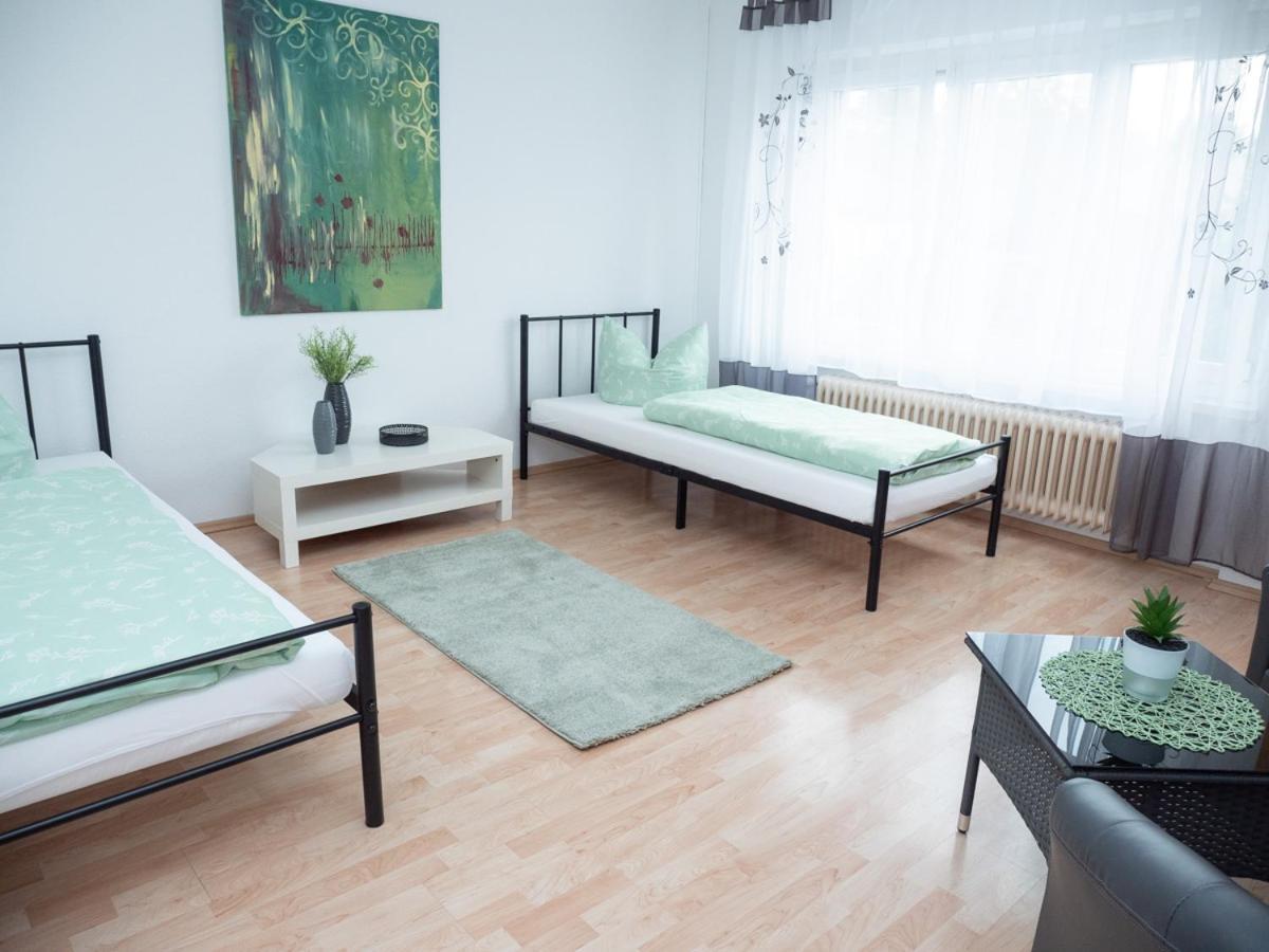 Ferienwohnungen Hirschen Lottstetten Buitenkant foto